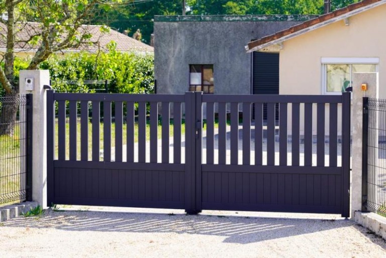 Installation de portail à Algrange : quel modèle privilégier ?